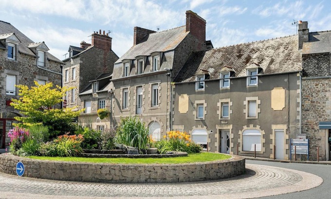 Plancoet Apartment | Homerez - Beautiful appartement for 4 ppl. with garden at Plancoët