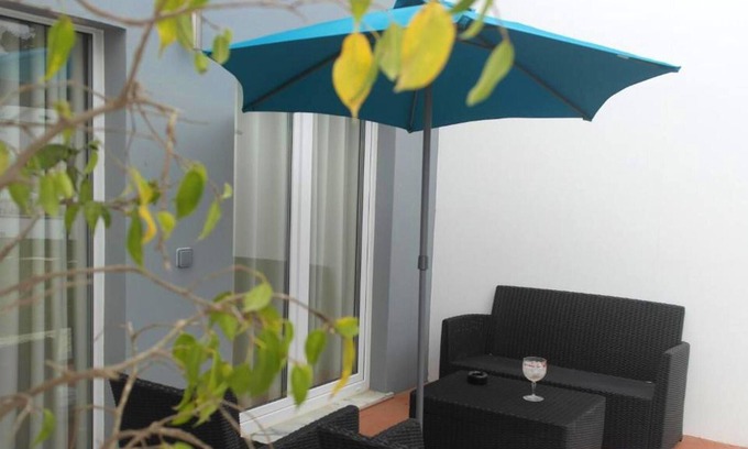 Atalaia House | Homerez - Beautiful house 3 km from the beach for 6 pers. with pool access