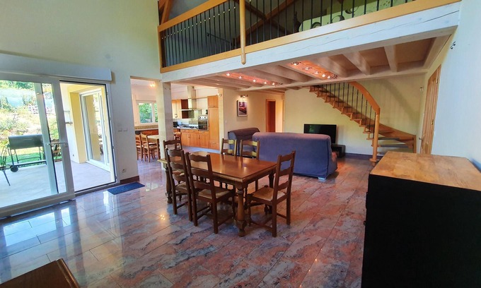 Devant-les-Ponts House | Homerez - Big house for 11 ppl. with jacuzzi, spa, garden and terrace at Metz