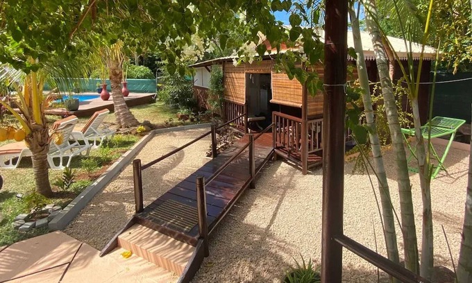 Albion Apartment | Homerez - Charming apartment in Albion with shared pool