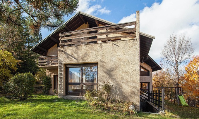 Briancon Ski Chalet | Homerez - Comfortable chalet in Briançon with mountain view