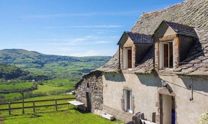 Cheylade House | Homerez - Farmhouse in Cheylade