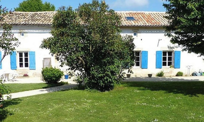Saint-Vincent-la-Chatre House | Homerez - Charming House in Saint-Vincent
