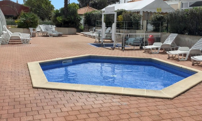 Saint-Pierre-d'Oleron House | Homerez - House in St-Pierre-d'Oleron with pool