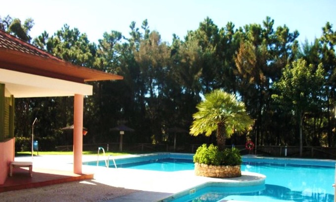 Isla Cristina House | Homerez - House 1 km away from the beach for 6 ppl. with shared pool and garden