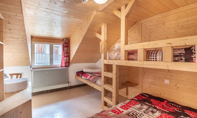Vars House | Homerez - Large mountain house in Vars with sauna and spa