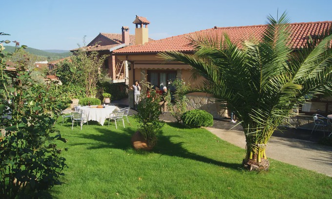 Sotoserrano House | Homerez last minute deal - Nice house with mountain view