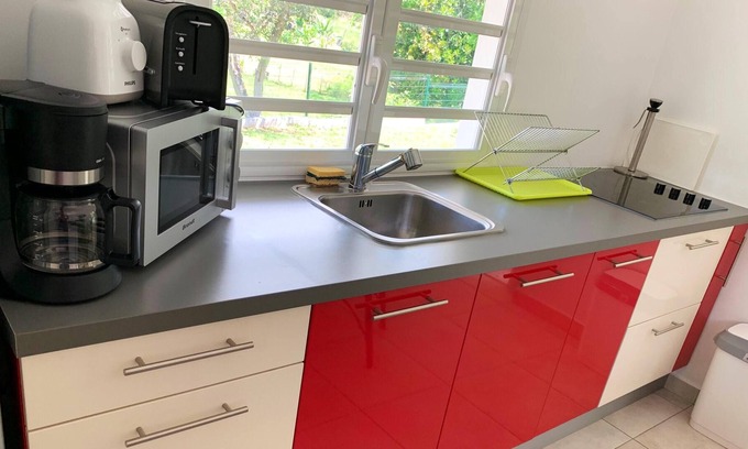 L'Houezel Apartment | Homerez - Nice appartement 2 km away from the beach for 4 ppl. with shared pool