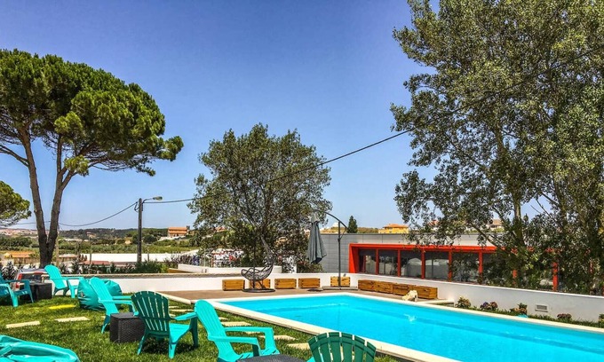 Atalaia House | Homerez - Nice house 3 km from the beach for 6 people. with pool access