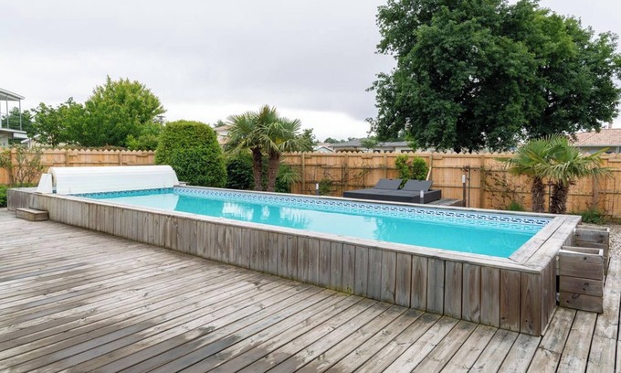 Ares Villa | Homerez - Villa in Arès with Pool