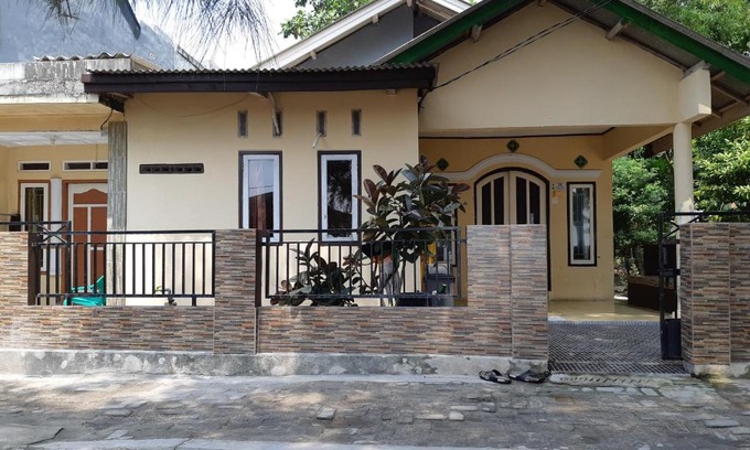 Tidung Island House | Homestay Ibu Epi