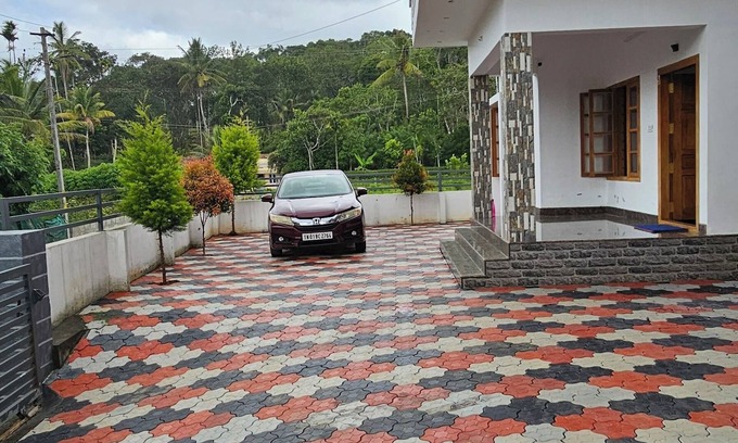 Pirmed Villa | Homestay With Awesome Views and Lovely Stay for Your Family