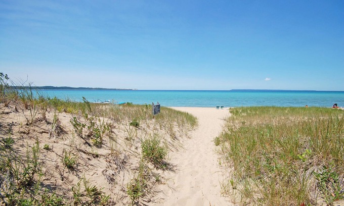 Glen Arbor House | Homestead Beachfront Condo in Glen Arbor Accommodating 7!
