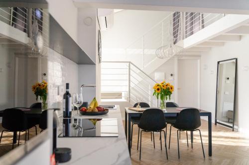 San Zeno Apartment | HomeThirtyFour