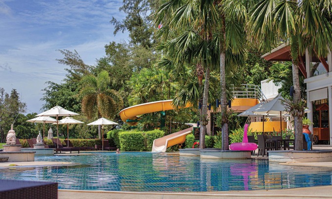 Laguna Hotel | Homm Suites Laguna, part of Banyan Group