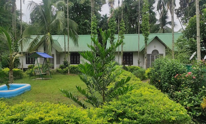 Golaghat Hotel | Homocation Seuj Nivas