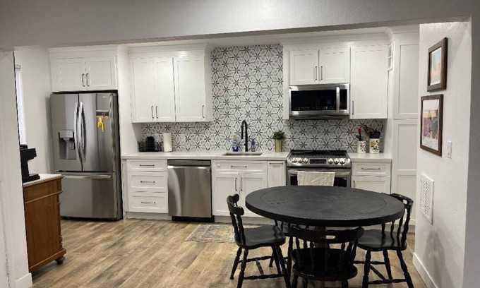 Contra Costa Centre Condo | Honey Trail Hideaway, a beautifully updated ground-floor condo w/AC