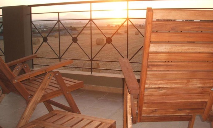 Kiti Apartment | Horizon View - sleeps 4 in Kiti