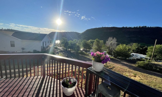 Fort Collins House | Horsetooth Cottage with EV Charger