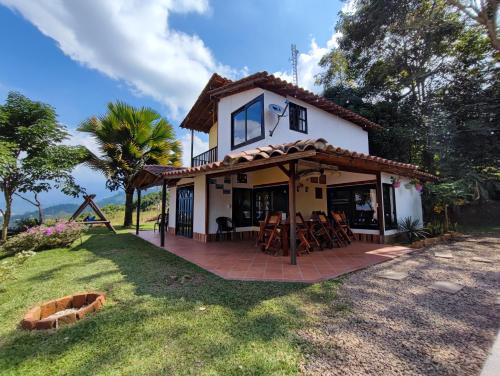 Floridablanca House | Hospedaje Campestre El Manantial