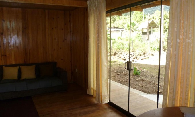 Oxapampa Cabin | HOSPEDAJE CAMPOS ELÌSEOS