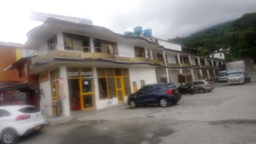 Calarca Hotel | Hospedaje El Viajero De Versalles