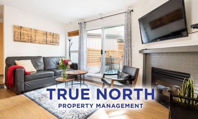 Village North House | Host Large Groups w/Best Location+Private Hot Tubs