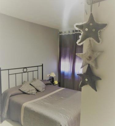 Angles House | Hostal Can Massot