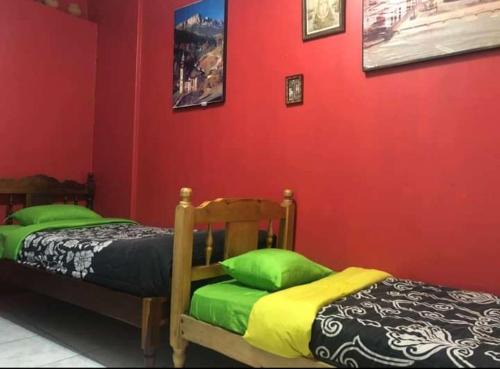 Quito Historic Center House | HOSTAL DON PABLO Compra Mas