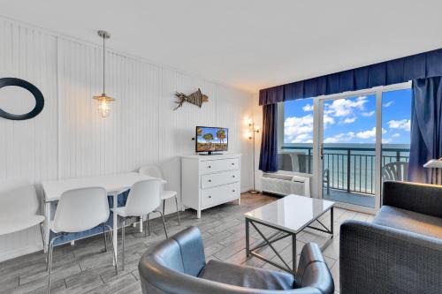 Myrtle Beach Apartment | Hosteeva Boardwalk Ocean-front Condo