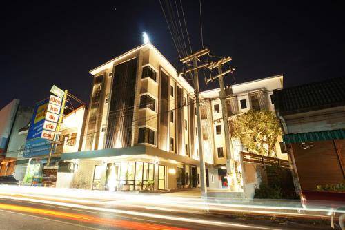 Suwannaphum Hostel | Hostel ∙ Sinsiri hostel