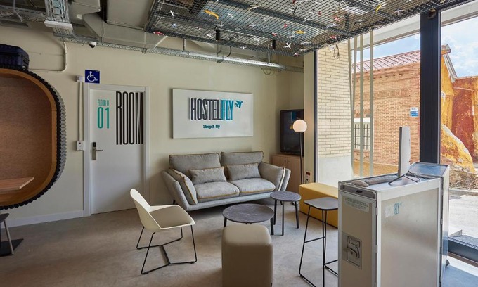 Barajas Hostel | Hostelfly