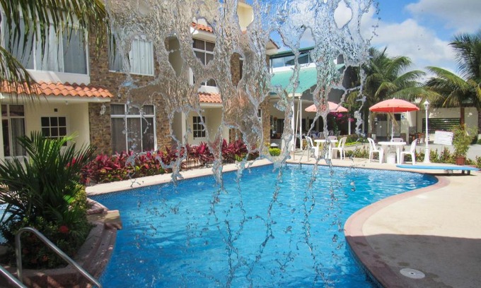 Tonsupa Hotel | Hosteria B y B