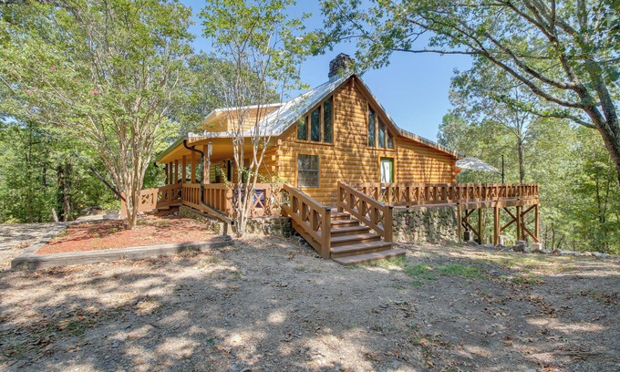 Hot Springs Village Cabin | Hot Springs Cabin w/Deck + Mountain Views!