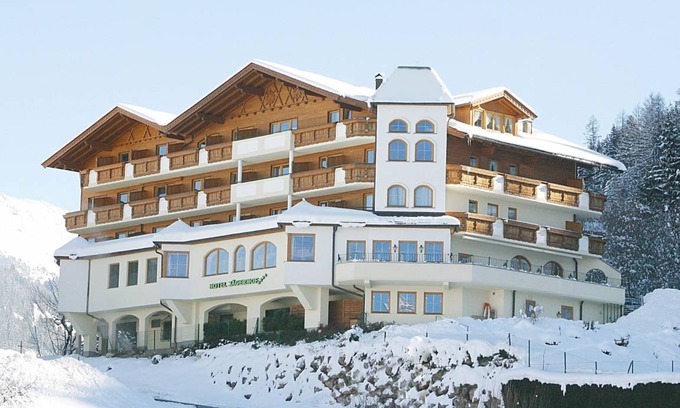 Kolsassberg Hotel | Hotel ∙ 1 guest