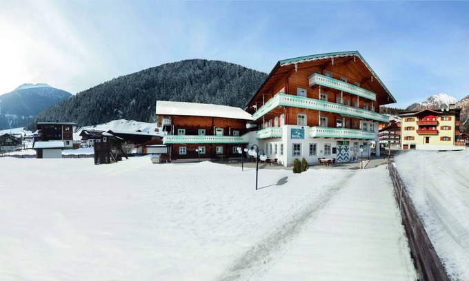 Großdorf Hotel | Hotel ∙ 2 guests