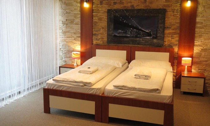Ruzinov Hotel | Hotel 21