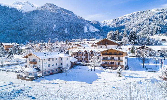 Oberkrimml Hotel | Hotel ∙ 4 guests