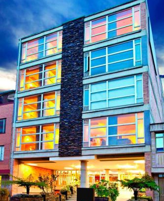 Quinta Paredes Apartment | Hotel 5 Elementos Corferias by HBP