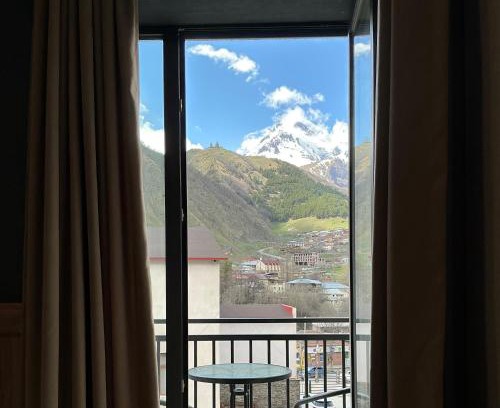 Stepantsminda Hotel | Hotel 717 Kazbegi