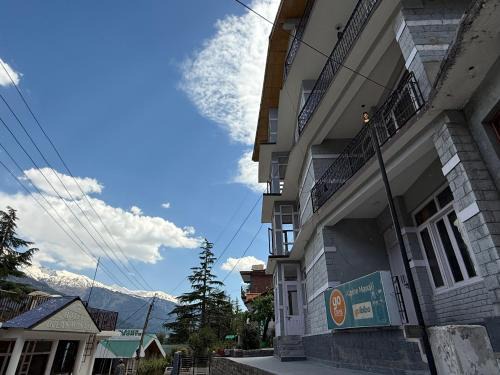 Old Manali Hotel | Hotel Alpine Himalayan View , Manali By The Premium Villa