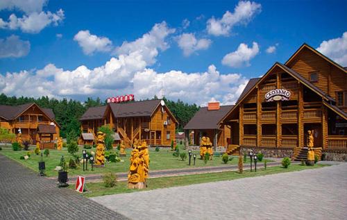Klevan Hotel | Hotel and restaurant complex Skolmo