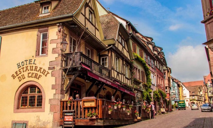 Riquewihr Hotel | Hotel Au Cerf