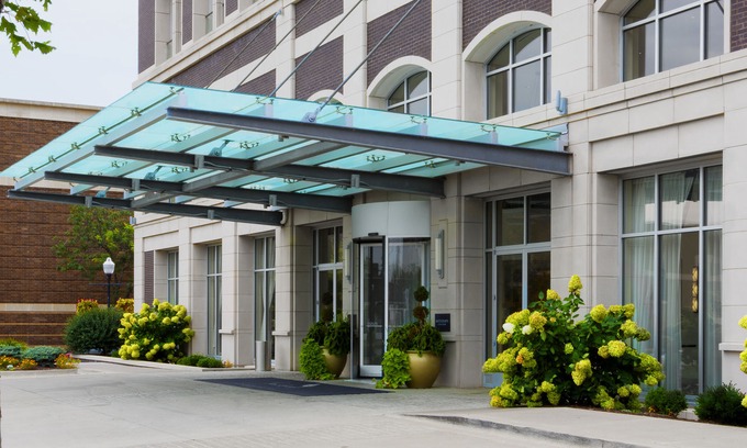 Downtown Hotel | Hotel Blackhawk, Autograph Collection