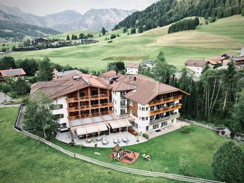 Tannheim Hotel | Hotel Bogner Hof