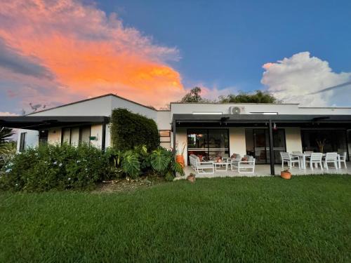 Quimbaya House | Hotel Boutique La Ceiba