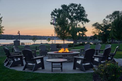 Canandaigua Hotel | Hotel Canandaigua, Tapestry Collection By Hilton