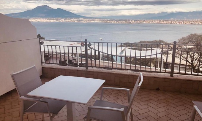 Castellammare di Stabia Hotel | Hotel Elisabetta