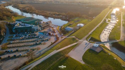 Debniki Hotel | Hotel Kolna - darmowy parking, basen w cenie