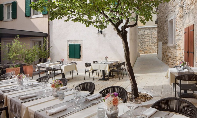 Bale Hotel | Hotel La Grisa
